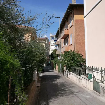 Apartamento L'amandine ,45 M2 Terrasse Et Garage Centre *